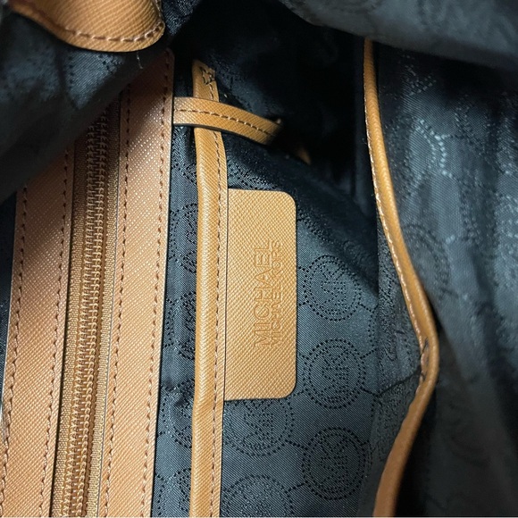 Michael Kors Kempton Nylon Women's Shoulder Bag - Picture 7 of 11